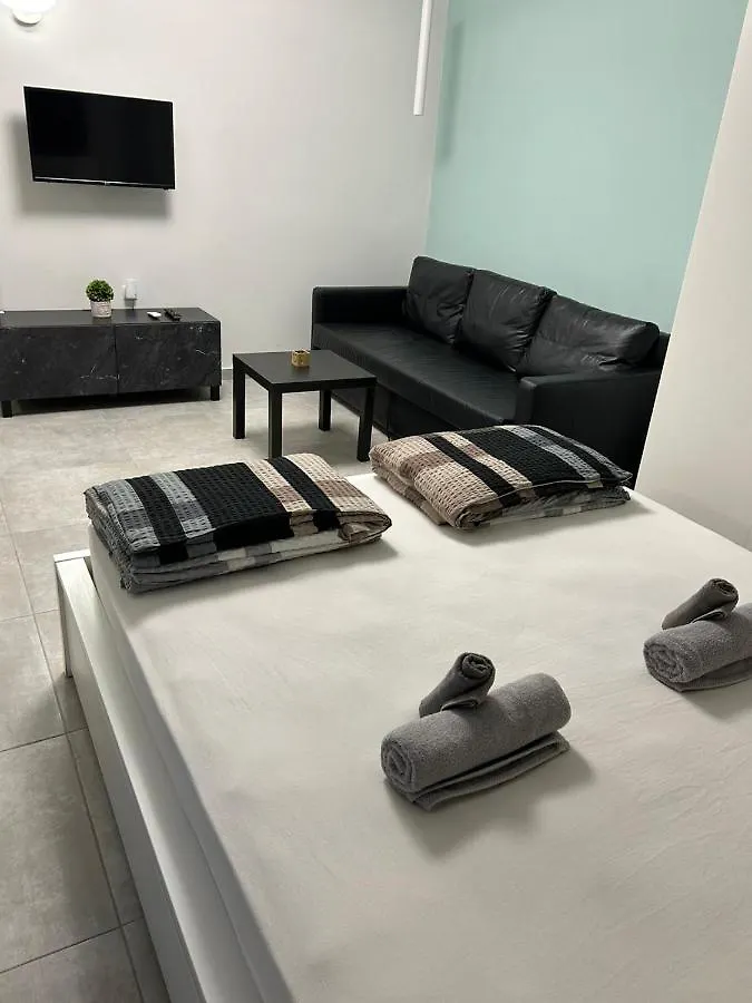 Skg Central Deluxe Studios Thessaloniki